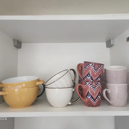Apartament Cosy En Plein Centre Historique De Fréjus