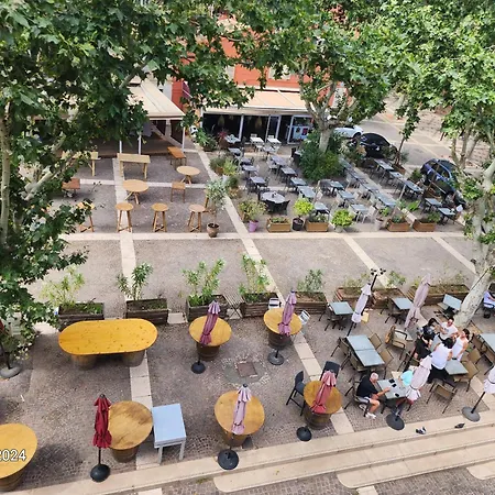 Cosy En Plein Centre Historique De 아파트 Fréjus